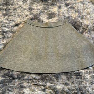 Banana Republic, size 2, gray mini circle skirt.